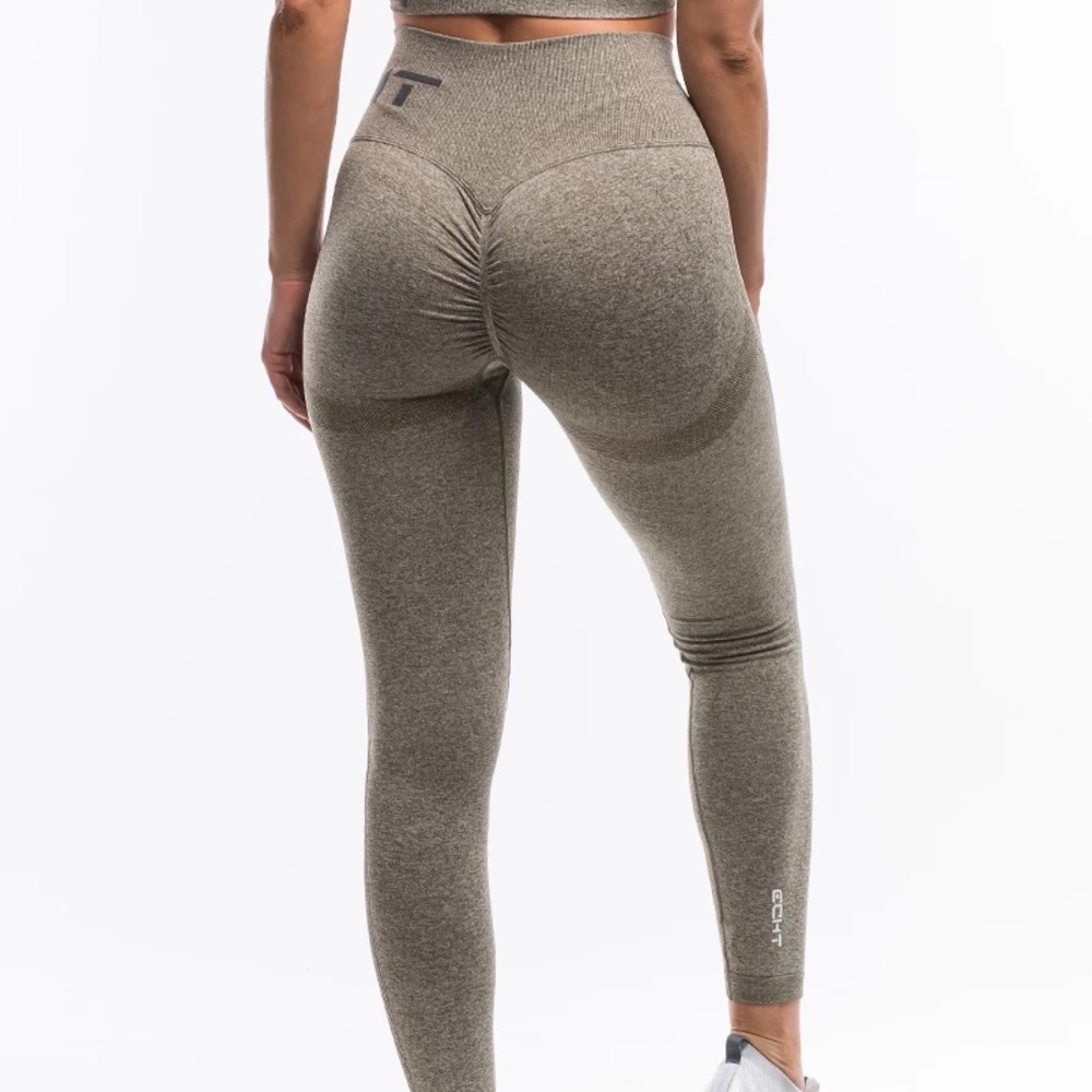 ECHT Arise Scrunch Leggings